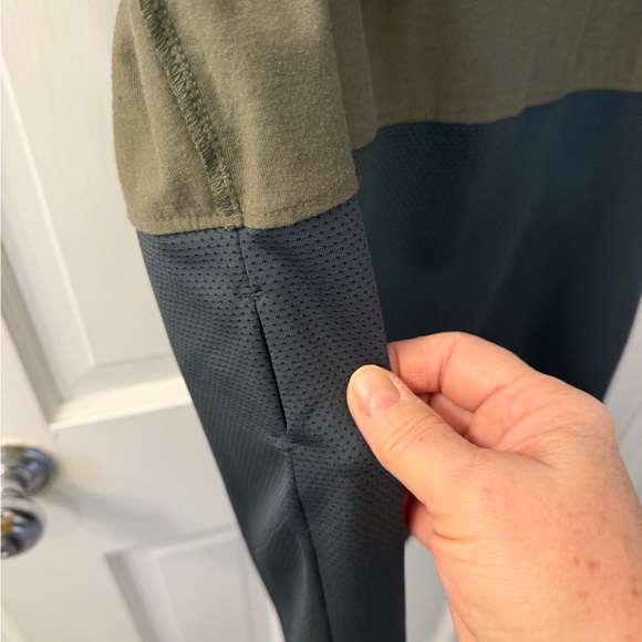 Olive Button-Front Tank Top - Picture 5 of 5